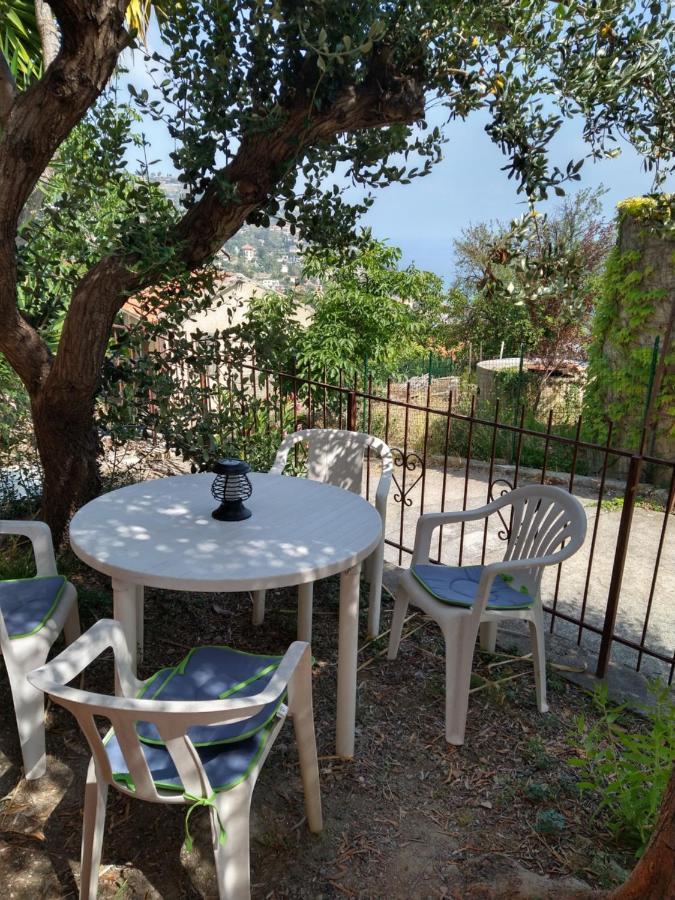 La Quiete Apartment Ospedaletti Exterior photo
